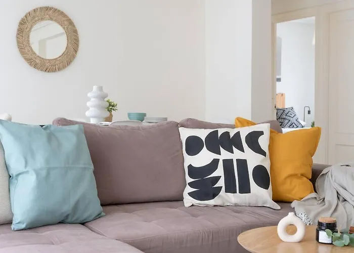 Apartment Apto Coqueto Centrico Y Luminoso By Urban Hosting Santander