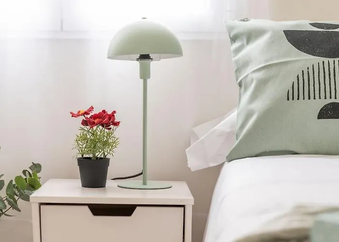 Apartment Apto Coqueto Centrico Y Luminoso By Urban Hosting Santander